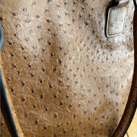 GAL Ostrich Shoulder Bag - Picture 8 of 8